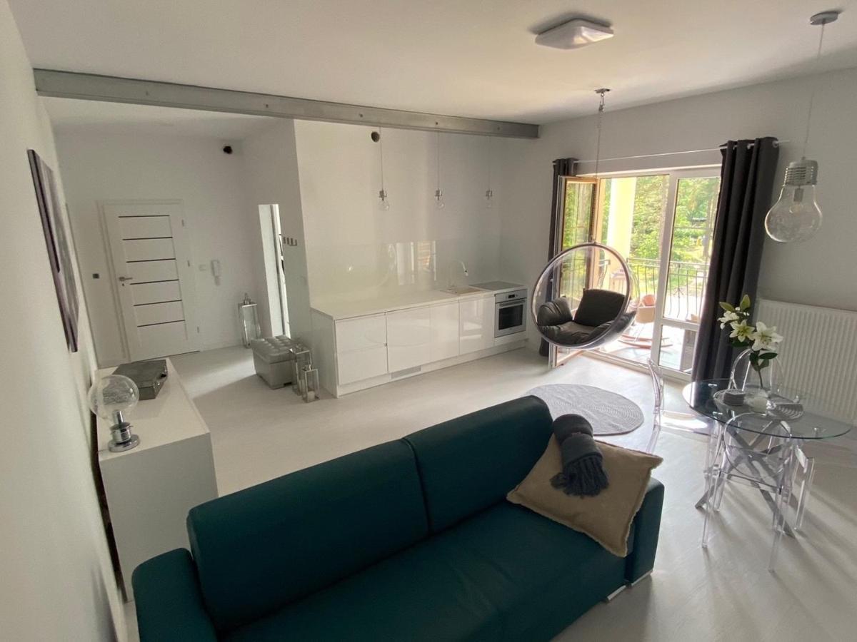 Przytulny Apartament Z Kominkiem Przy Jeziorze Борне Сулиново Екстериор снимка