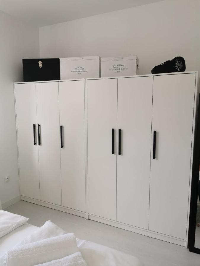 Przytulny Apartament Z Kominkiem Przy Jeziorze Борне Сулиново Екстериор снимка