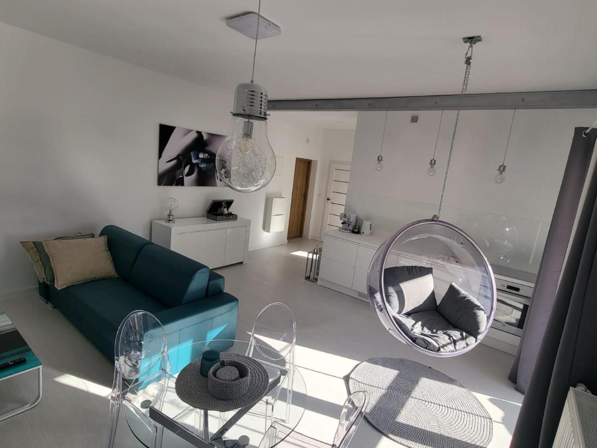 Przytulny Apartament Z Kominkiem Przy Jeziorze Борне Сулиново Екстериор снимка