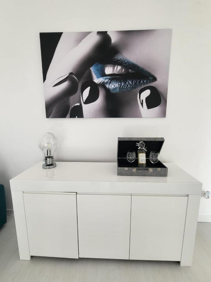 Przytulny Apartament Z Kominkiem Przy Jeziorze Борне Сулиново Екстериор снимка