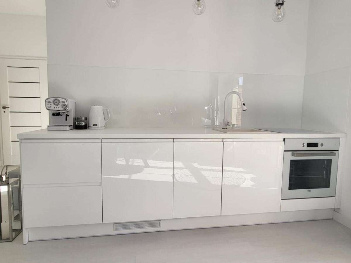 Przytulny Apartament Z Kominkiem Przy Jeziorze Борне Сулиново Екстериор снимка